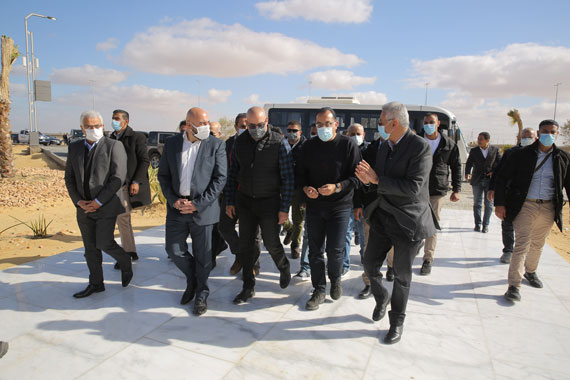مجموعة التنمية الدولية ترحب برئيس الوزراء في جولته التفقدية لمشروع e² العلمين